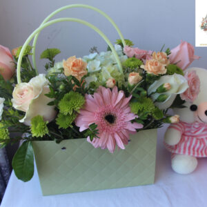 CARTERITA DE GERBERAS Y ROSAS