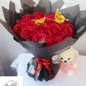 RAMO DE ROSAS ROJAS ATERNAS